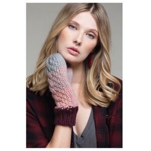 (18)New Ruggine Multicolor Stripe Chunky Cable Knit Mittens Faux Fur Lining